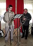 Jano a Ondrej pri nahravani saxofonov